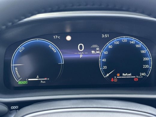 Toyota Corolla Cross Hybrid 200 Style **NAVIGATIE/ DODEHOEK DETECTIE/ STOEL EN STUURWIELVERWARMING/ PARKEERSENSOREN** ActivLease financial lease