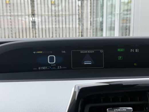 Toyota Prius 1.8 Plug-in Executive ActivLease financial lease