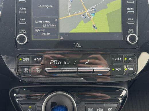 Toyota Prius 1.8 Plug-in Executive ActivLease financial lease