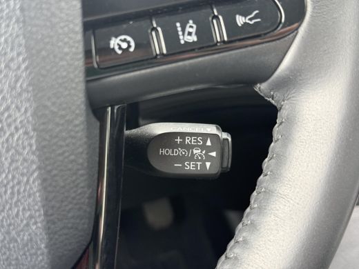 Toyota Prius 1.8 Plug-in Executive ActivLease financial lease