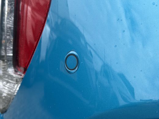 Toyota Prius 1.8 Plug-in Executive ActivLease financial lease