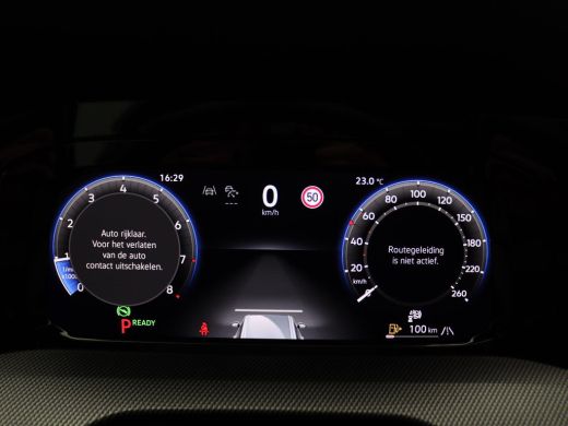 Volkswagen Golf 1.5 eTSI R-Line Edition 150 PK DSG LED Matrix, Panoramdak, Getint glas, Climatronic, 18" York vel... ActivLease financial lease