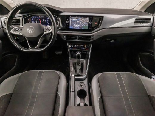 Volkswagen Polo 1.0 TSI Sportline Automaat (SCHUIFDAK, APPLE CARPLAY, VIRTUAL COCKPIT, GRILL VERLICHT, SPORTSTOEL... ActivLease financial lease