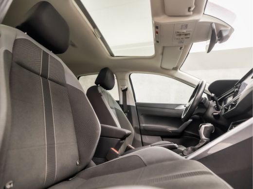 Volkswagen Polo 1.0 TSI Sportline Automaat (SCHUIFDAK, APPLE CARPLAY, VIRTUAL COCKPIT, GRILL VERLICHT, SPORTSTOEL... ActivLease financial lease