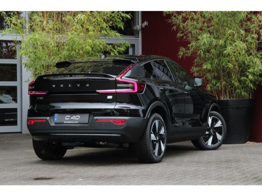 Volvo  C40 Single Motor Extended Range Plus 82 kWh | Achteruitrijcamera | Panoramadak | Adaptieve Cruise met... ActivLease financial lease