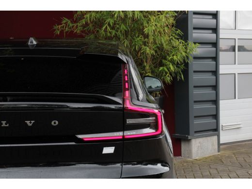 Volvo  C40 Single Motor Extended Range Plus 82 kWh | Achteruitrijcamera | Panoramadak | Adaptieve Cruise met... ActivLease financial lease