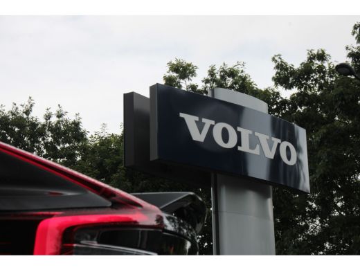 Volvo  C40 Single Motor Extended Range Plus 82 kWh | Achteruitrijcamera | Panoramadak | Adaptieve Cruise met... ActivLease financial lease