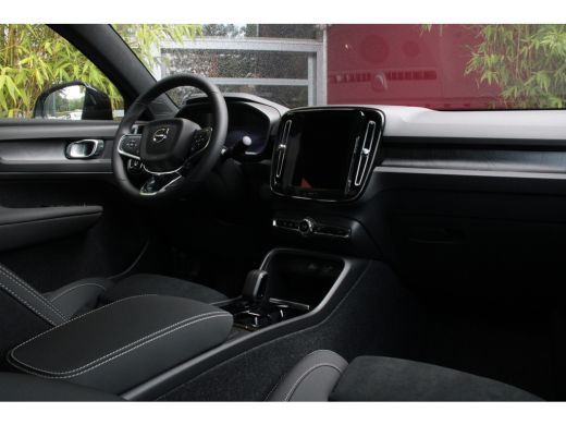 Volvo  C40 Single Motor Extended Range Plus 82 kWh | Achteruitrijcamera | Panoramadak | Adaptieve Cruise met... ActivLease financial lease