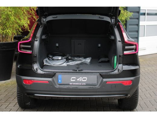 Volvo  C40 Single Motor Extended Range Plus 82 kWh | Achteruitrijcamera | Panoramadak | Adaptieve Cruise met... ActivLease financial lease