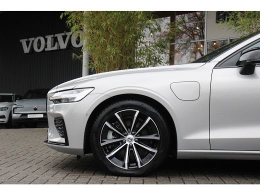 Volvo  V60 2.0 T6 Recharge AWD Plus Dark | Adaptive Cruise | BLIS | Camera | Stuur/stoelverwarming | Keyless... ActivLease financial lease