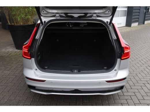 Volvo  V60 2.0 T6 Recharge AWD Plus Dark | Adaptive Cruise | BLIS | Camera | Stuur/stoelverwarming | Keyless... ActivLease financial lease