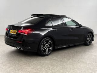 Mercedes-Benz A-Klasse 180 AMG | Panoramadak | Sfeerverl. | Burmester | Camera | Virtual Cockpit | LED | Memory seats