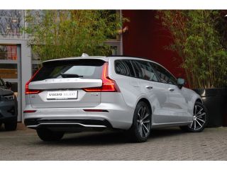 Volvo  V60 2.0 T6 Recharge AWD Plus Dark | Adaptive Cruise | BLIS | Camera | Stuur/stoelverwarming | Keyless...