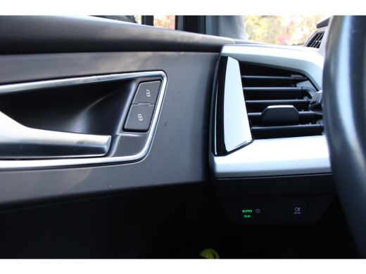 Audi Q4 e-tron 55 kWh | NL-AUTO! | 1 EIGENAAR! | STOELVERWARMING | STANDKACHEL | DEALER OH! | PARK SENS | CRUISE... ActivLease financial lease