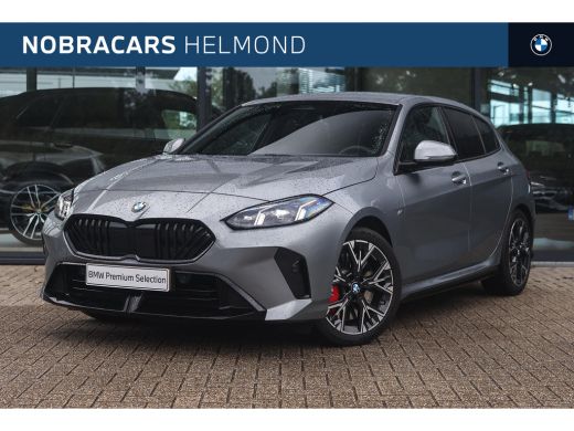 BMW 1 Serie 120 M Sport Automaat / Sportstoelen / Achteruitrijcamera / M Adaptief onderstel / Adaptieve LED /... BMW 1 Serie 120 M Sport Automaat / Sportstoelen / Achteruitrijcamera / M Adaptief onderstel / Adaptieve LED /...