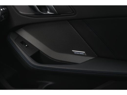 BMW 1 Serie 120 M Sport Automaat / Sportstoelen / Achteruitrijcamera / M Adaptief onderstel / Adaptieve LED /... ActivLease financial lease