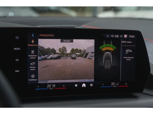 BMW 1 Serie 120 M Sport Automaat / Sportstoelen / Achteruitrijcamera / M Adaptief onderstel / Adaptieve LED /... ActivLease financial lease