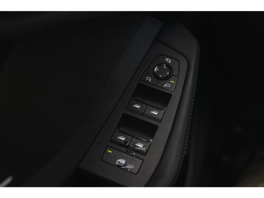 BMW 1 Serie 120 M Sport Automaat / Sportstoelen / Achteruitrijcamera / M Adaptief onderstel / Adaptieve LED /... ActivLease financial lease