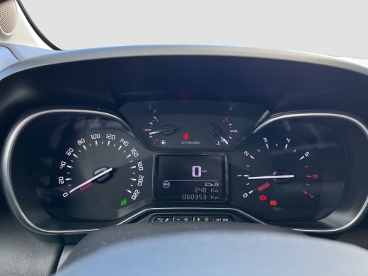 Citroën C3 Aircross 1.2 PureTech S&S Shine Keyless | Camera | Parkeersensoren voor + Achter | Climate control | ActivLease financial lease