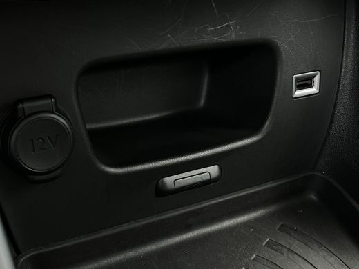 Citroën C3 Aircross 1.2 PureTech S&S Shine Keyless | Camera | Parkeersensoren voor + Achter | Climate control | ActivLease financial lease