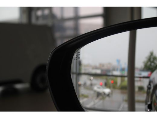 Citroën C5 Aircross 1.2 Hybrid 136-PK Plus PARKEERCAMERA | STOELVERWARMING | ELEKTRISCH VERSTELBARE STOEL | NAVI | AD... ActivLease financial lease