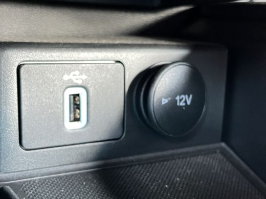 Ford Focus 1.0 EcoBoost Hybrid ST Line Business LED | Keyless | Camera | Parkeersensoren voor + Achter | Car... ActivLease financial lease