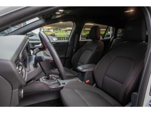 Ford Focus 1.0 EcoBoost Hybrid ST Line X | 155pk! | Achteruitrijcamera | Apple Carplay/Android Auto|telefoon... ActivLease financial lease