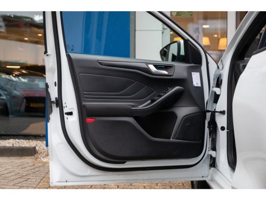 Ford Focus 1.0 EcoBoost Hybrid ST Line X | 155pk! | Achteruitrijcamera | Apple Carplay/Android Auto|telefoon... ActivLease financial lease