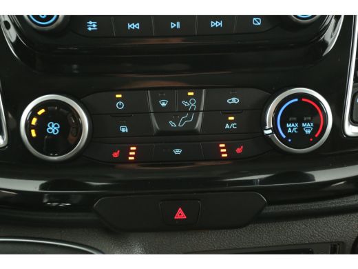 Ford Transit Custom 300 2.0 TDCI L2H1 Limited | DC | Airco | Cruise | Carplay | Navigatie | 2xSchuifdeur | Trekhaak ActivLease financial lease