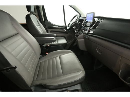 Ford Transit Custom 300 2.0 TDCI L2H1 Limited | DC | Airco | Cruise | Carplay | Navigatie | 2xSchuifdeur | Trekhaak ActivLease financial lease