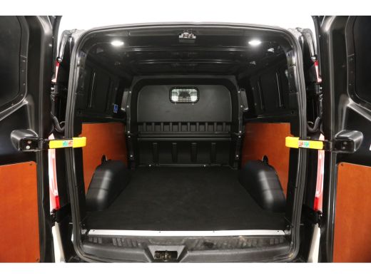 Ford Transit Custom 300 2.0 TDCI L2H1 Limited | DC | Airco | Cruise | Carplay | Navigatie | 2xSchuifdeur | Trekhaak ActivLease financial lease