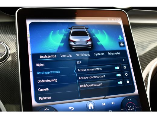 Mercedes-Benz C-Klasse 300 e AMG Line Pano Night Trekhaak Camera ActivLease financial lease