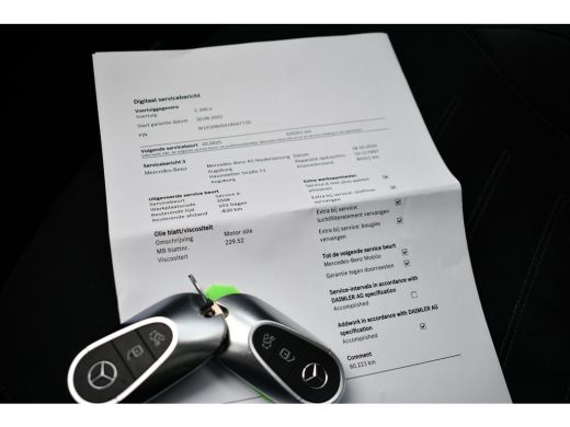 Mercedes-Benz C-Klasse 300 e AMG Line Pano Night Trekhaak Camera ActivLease financial lease