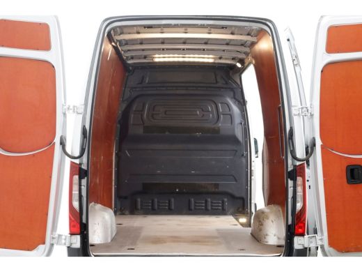 Mercedes-Benz Sprinter 319 CDI 3.0 V6 190pk E6 7G Automaat LED/Camera/Navi Trekhaak 3500kg 10-2019 ActivLease financial lease