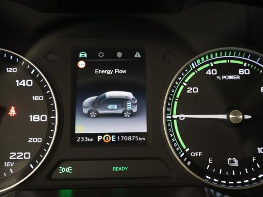 MG ZS EV EV 45 kWh LUXURY + PANORAMA | LEDER | ADAPTIVE CRUISE | CAMERA | STOELVERW. | CARPLAY ActivLease financial lease