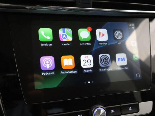 MG ZS EV EV 45 kWh LUXURY + PANORAMA | LEDER | ADAPTIVE CRUISE | CAMERA | STOELVERW. | CARPLAY ActivLease financial lease