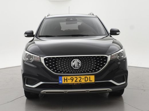 MG ZS EV EV 45 kWh LUXURY + PANORAMA | LEDER | ADAPTIVE CRUISE | CAMERA | STOELVERW. | CARPLAY ActivLease financial lease