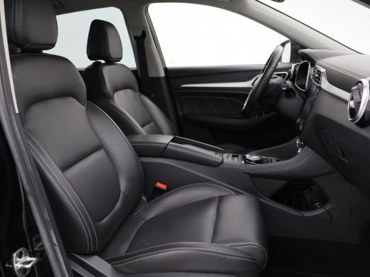 MG ZS EV EV 45 kWh LUXURY + PANORAMA | LEDER | ADAPTIVE CRUISE | CAMERA | STOELVERW. | CARPLAY ActivLease financial lease
