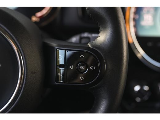 Mini Countryman Cooper Classic Automaat / Achteruitrijcamera / Adaptieve LED / Head-Up / Comfortstoelen / Park As... ActivLease financial lease