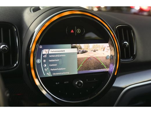 Mini Countryman Cooper Classic Automaat / Achteruitrijcamera / Adaptieve LED / Head-Up / Comfortstoelen / Park As... ActivLease financial lease