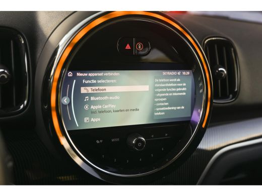 Mini Countryman Cooper Classic Automaat / Achteruitrijcamera / Adaptieve LED / Head-Up / Comfortstoelen / Park As... ActivLease financial lease