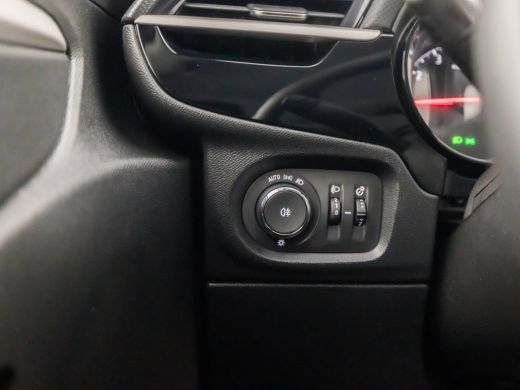Opel Corsa 1.2 Sport (APPLE CARPLAY, GROOT NAVI, LM VELGEN, SPORTSTOELEN, CRUISE, LANE ASSIST, PARKEERSENSOR... ActivLease financial lease