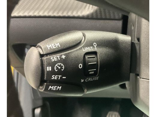 Peugeot 208 1.2 PureTech 100 Allure Camera | Stoelverwarming | LED | Carplay | Parkeersensoren | Cruise | Cli... ActivLease financial lease