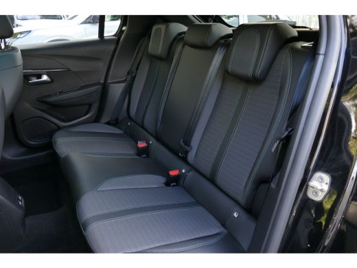Peugeot 208 1.2 PURETECH 100PK ALLURE PACK / NAVI / LED / PDC / 16"LMV / CAMERA / PANO.DAK / WINTERPAKKET / B... ActivLease financial lease