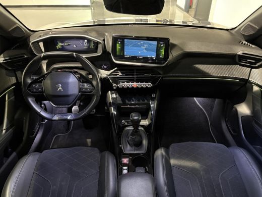Peugeot 208 1.2 PureTech GT 100PK|Panodak|Keyless|Camera|Navi|3D|17"|Leder/Alcantara|ACC|Side-assist| ActivLease financial lease