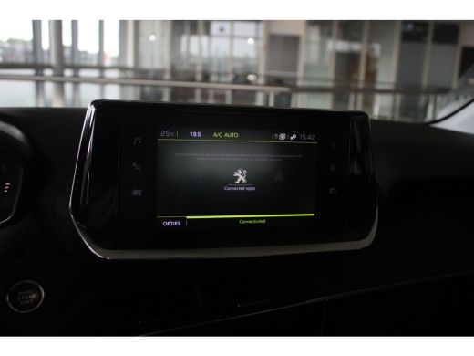 Peugeot 208 1.2 Turbo 100-PK Allure PARKEERCAMERA | NAVI | CARPLAY | CLIMATE CONTROL | DAB ActivLease financial lease