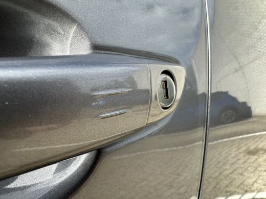 Peugeot 3008 1.6 HYbrid 225 Allure Pack Business ActivLease financial lease