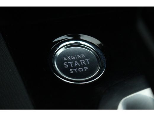 Peugeot 3008 1.6 HYbrid 225 Allure | Keyless | Dodehoek | Camera | Navi | Carplay | Cruise | LED | Keyless | D... ActivLease financial lease