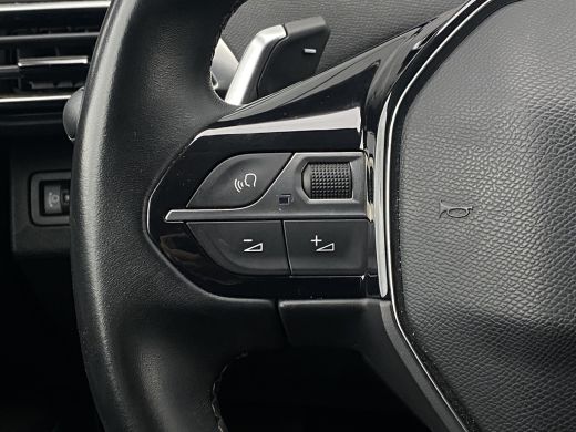 Peugeot 3008 1.6 HYbrid 225 Allure | Elek. Achterklep | Camera | Keyless | Cruise | Navi | Carplay | LED | Ele... ActivLease financial lease