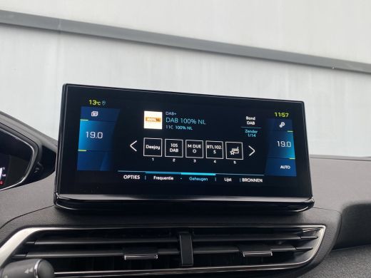 Peugeot 3008 1.6 HYbrid 225 Allure | Elek. Achterklep | Camera | Keyless | Cruise | Navi | Carplay | LED | Ele... ActivLease financial lease